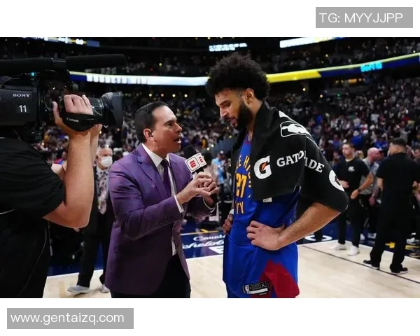 掘金官方宣布与明星球员续签长约，球迷期待他的更多精彩表现